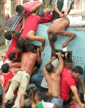 ComprandoCervezaCuba