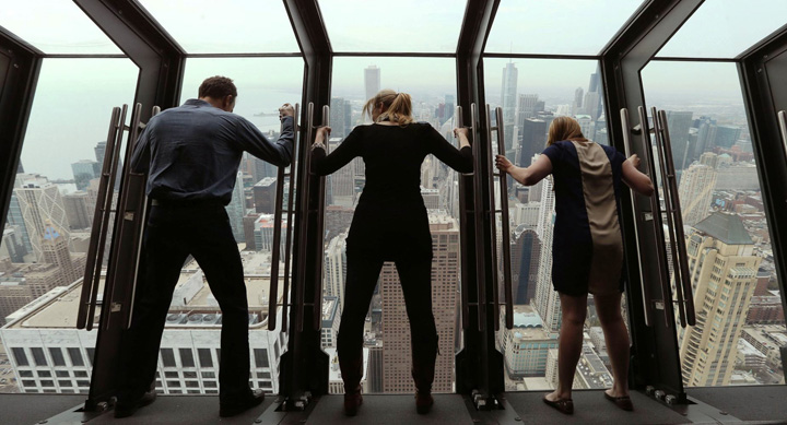 Hancock-Tilting-Windows-Chicago